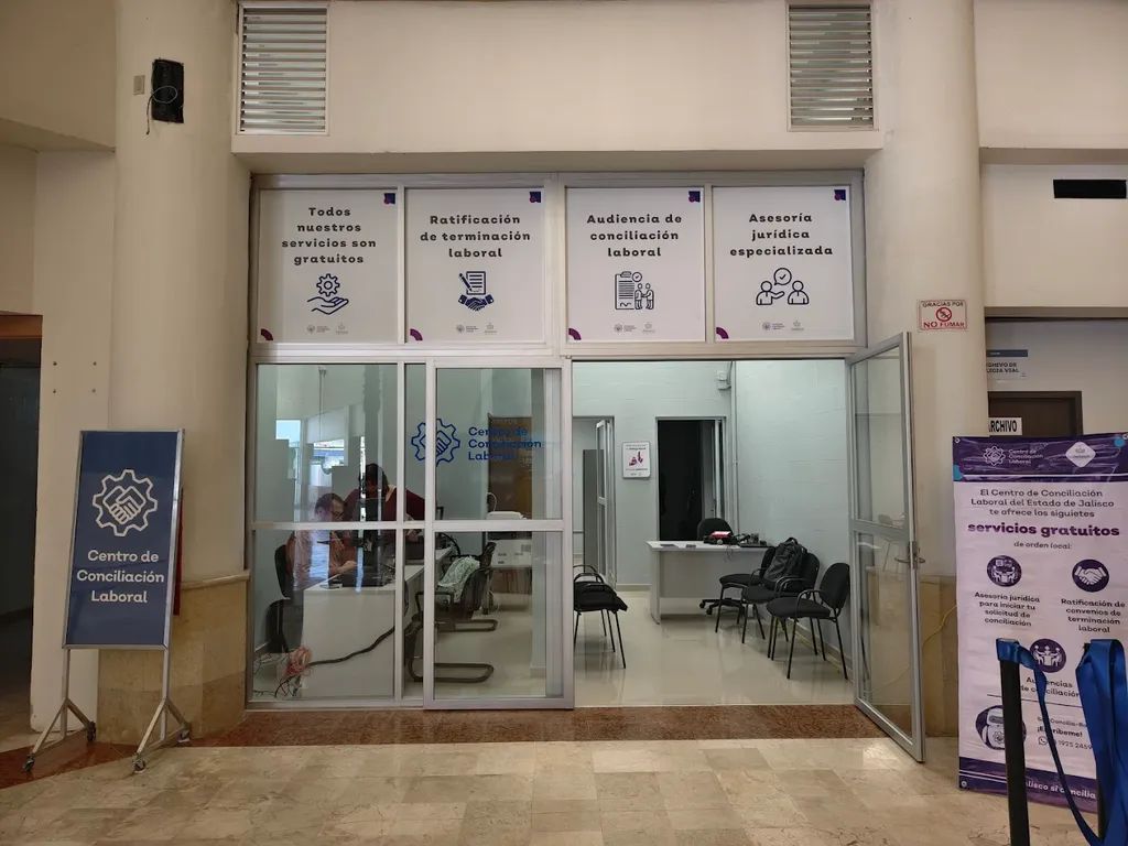 Fachada de la oficina de Tepatitlán de Morelos